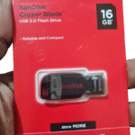 Clé USB SanDisk Cruzer Blade 16 GB